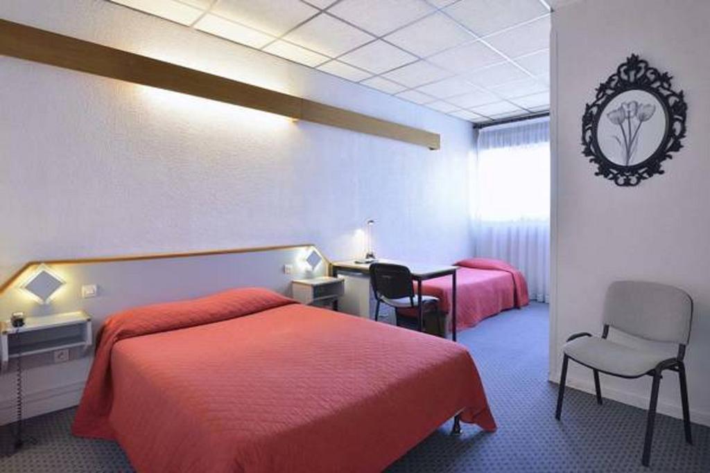 Hotel Chantafred Пессак Номер фото